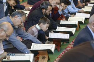 ترتیل خوانی قرآن کریم در حرم مطهر رضوی