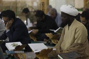 آئین جزء‌خوانی قرآن کریم در حرم کریمه اهل‌بیت (ع)