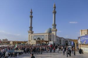 تشییع پیکر ۲ شهید جنگ تحمیلی سوم در قم