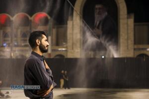 حال و هوای مصلی تهران ساعتی پیش از ورود پیکر مطهر رهبر شهید انقلاب