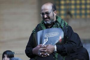 اقامه نماز بر پیکر رهبر شهید انقلاب