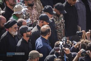 اقامه نماز بر پیکر مطهر رهبر شهید انقلاب اسلامی
