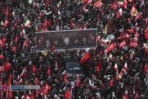 تشییع تاریخی رهبر شهید انقلاب در تهران -۲