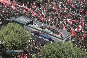 تشییع تاریخی رهبر شهید انقلاب در تهران -۲